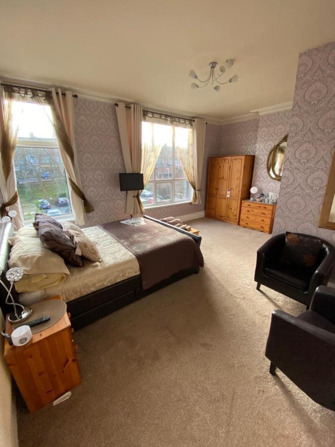 The Fairmile Bed & Breakfast Lytham St Annes Ngoại thất bức ảnh
