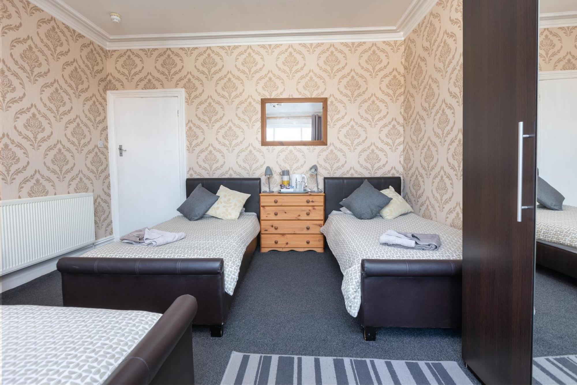 The Fairmile Bed & Breakfast Lytham St Annes Ngoại thất bức ảnh